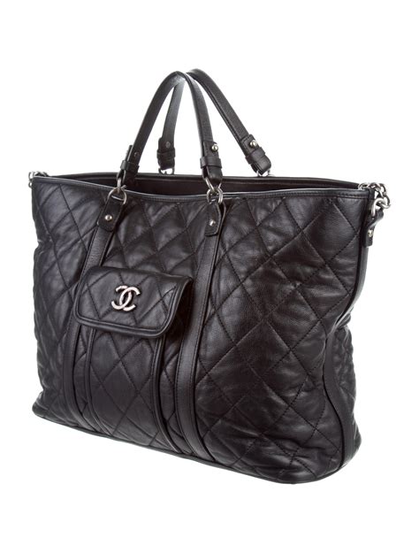 chanel large zipped shopping bag.